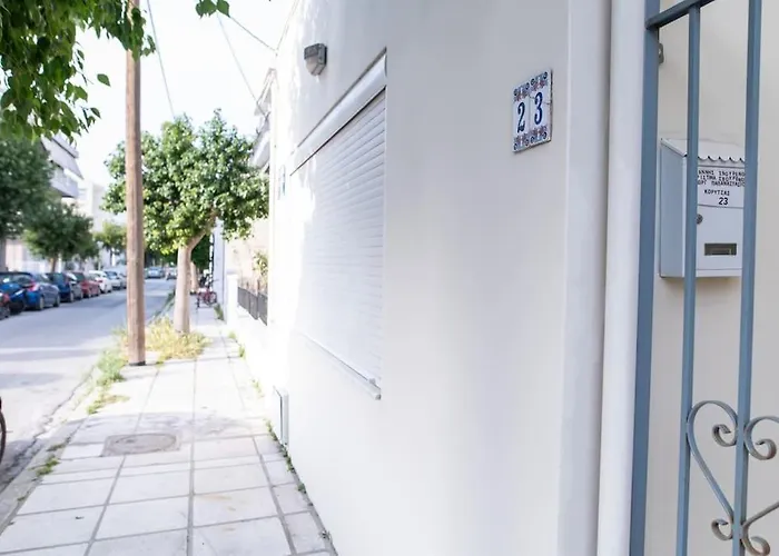 Valantoula - Near Odeon * 코스 타운